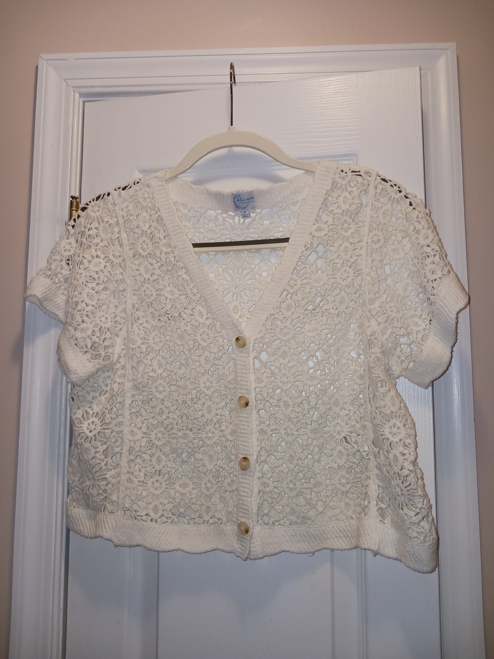 Francesca's Collections Ivory Crochet Lace Button Front Cardigan